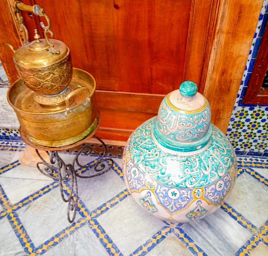 Riad Rchacha Fes Luaran gambar