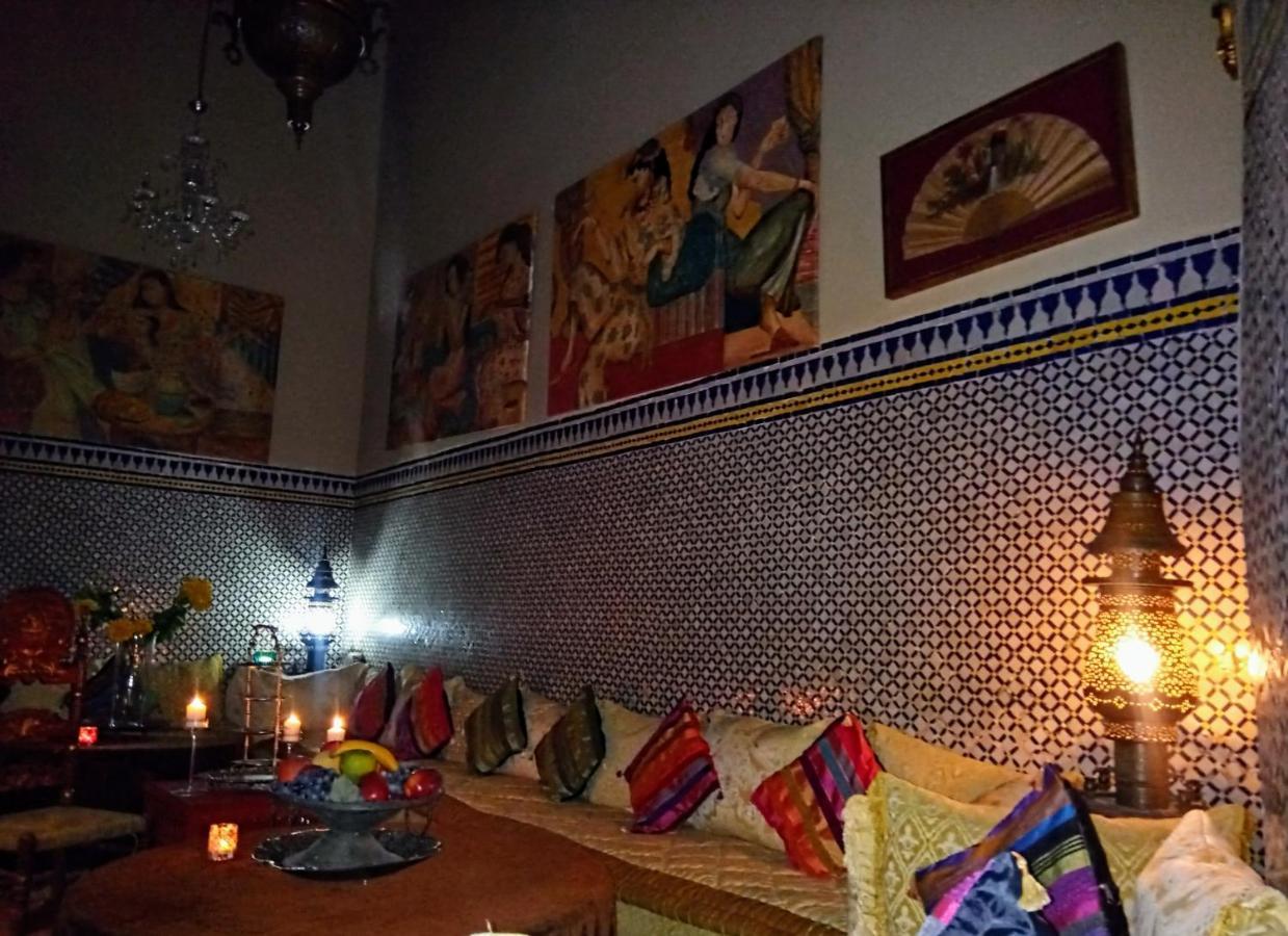 Riad Rchacha Fes Luaran gambar